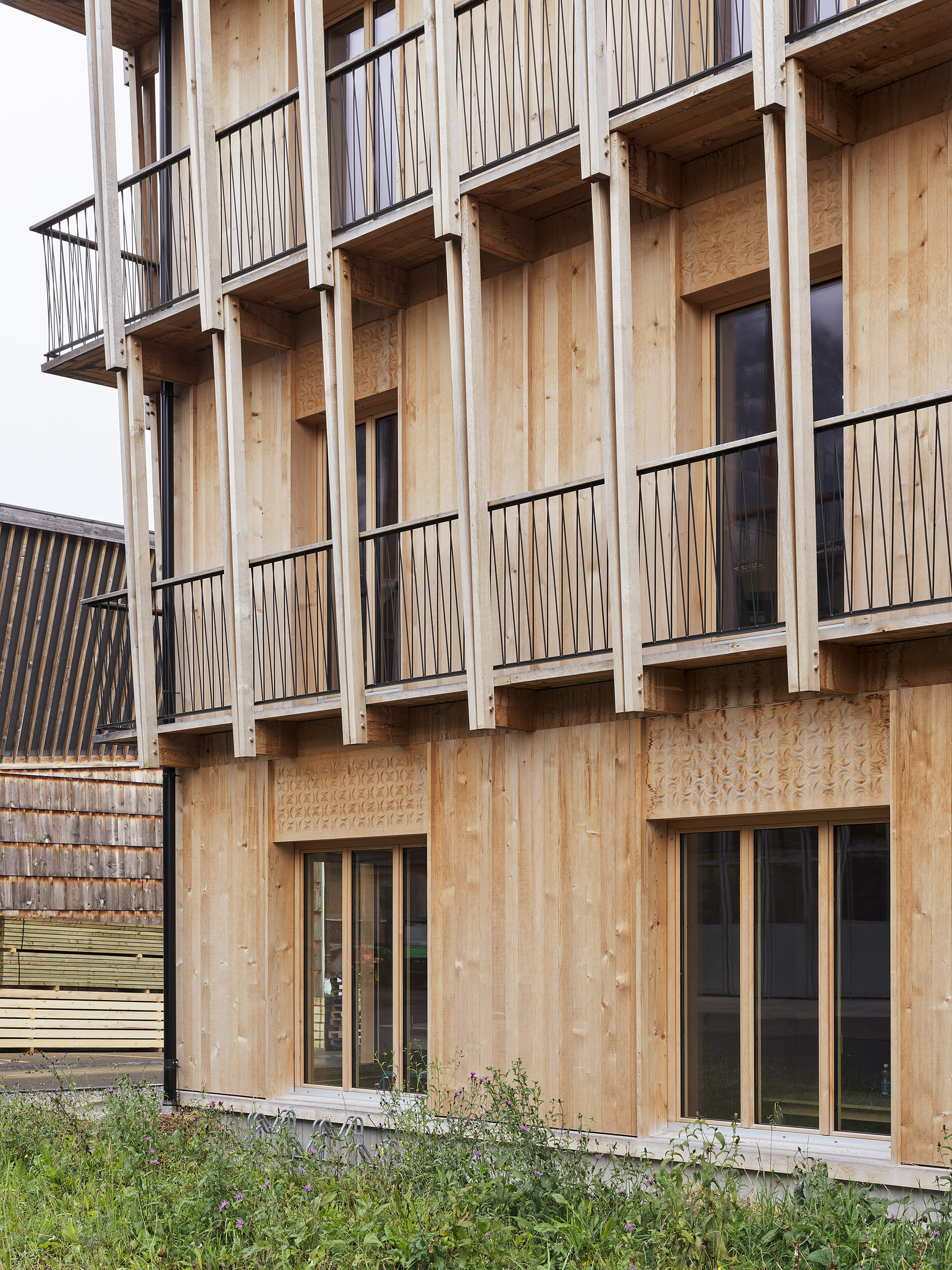 Ahp0053 KUEN AIQ4 002031 C